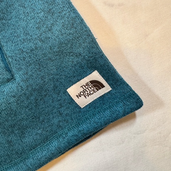 The North Face Women’s Like-New Heather Dark Teal Blue Full-Zip Jacket - Picture 3 of 9